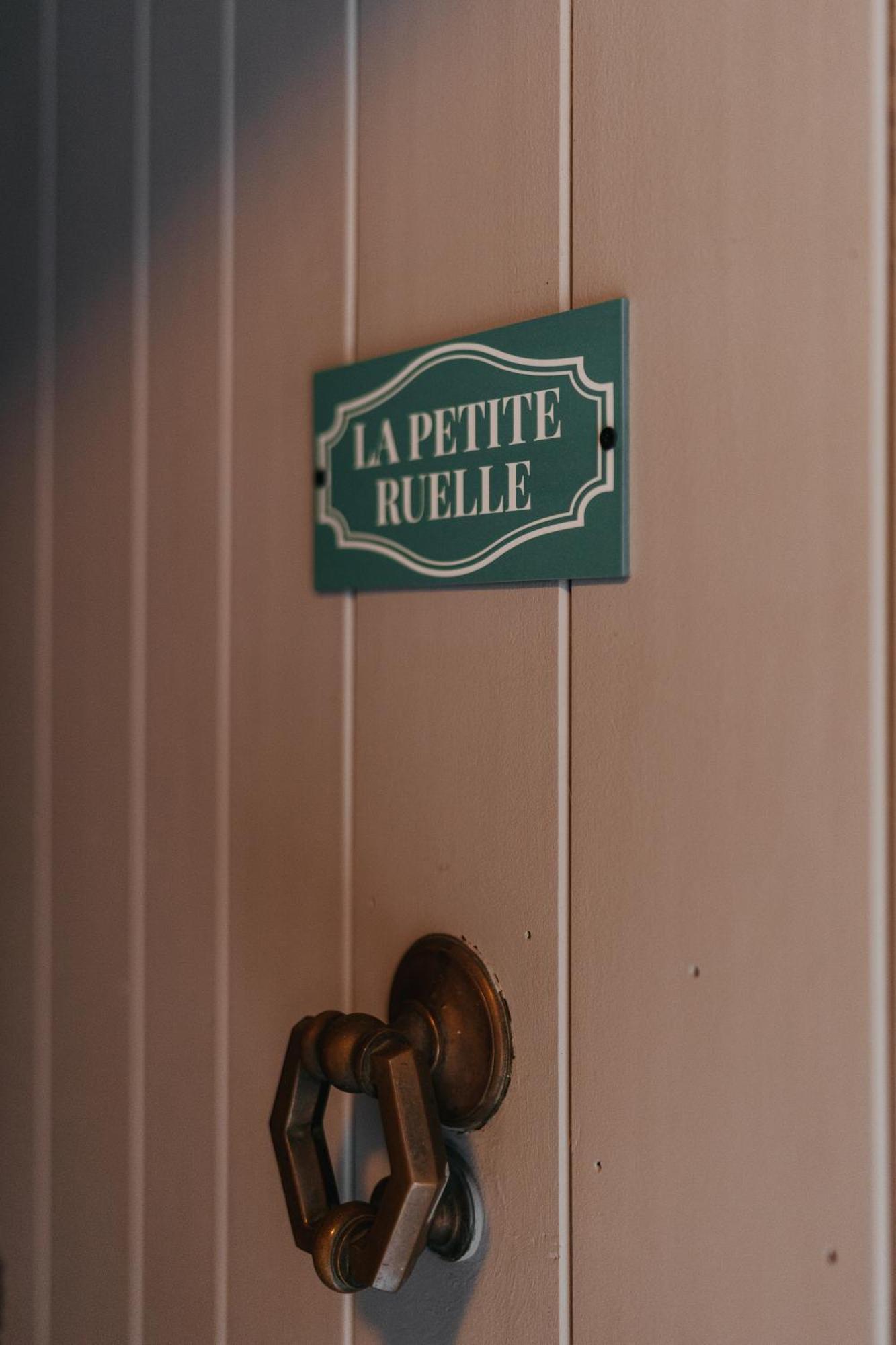 La Petite Ruelle Apartment *
